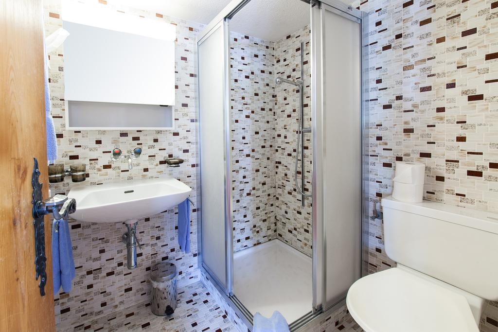 Hotel Piz Tambo Splügen Szoba fotó